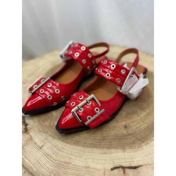 Brand New Red Patent Leather Buckle Flats with Grommets - Size 6 (NWT) - Picture 3 of 10